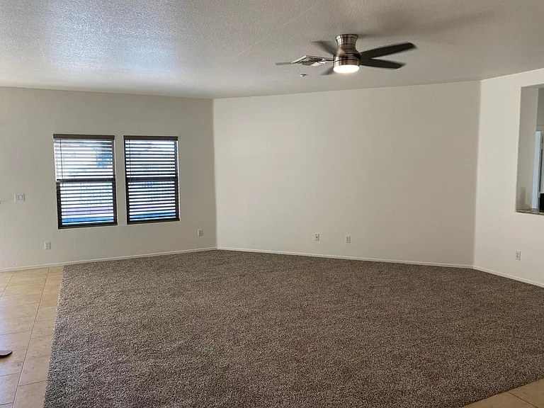 9427 E Whitewing Dr — Photo 6