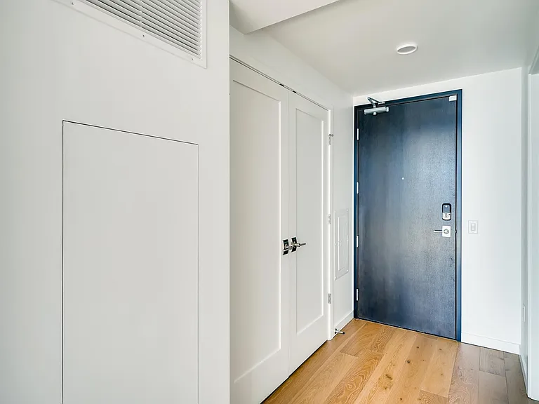 1808 Minor Ave #2304 — Photo 3