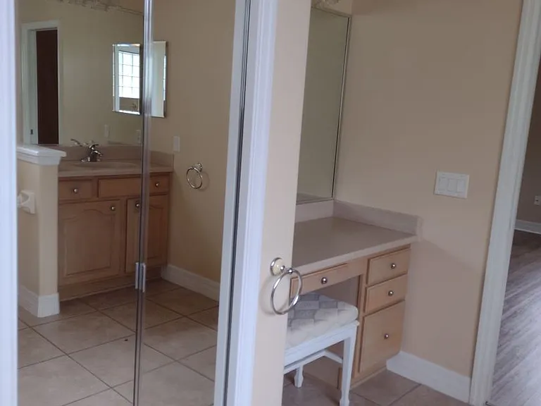 592 Dowling Cir — Photo 14
