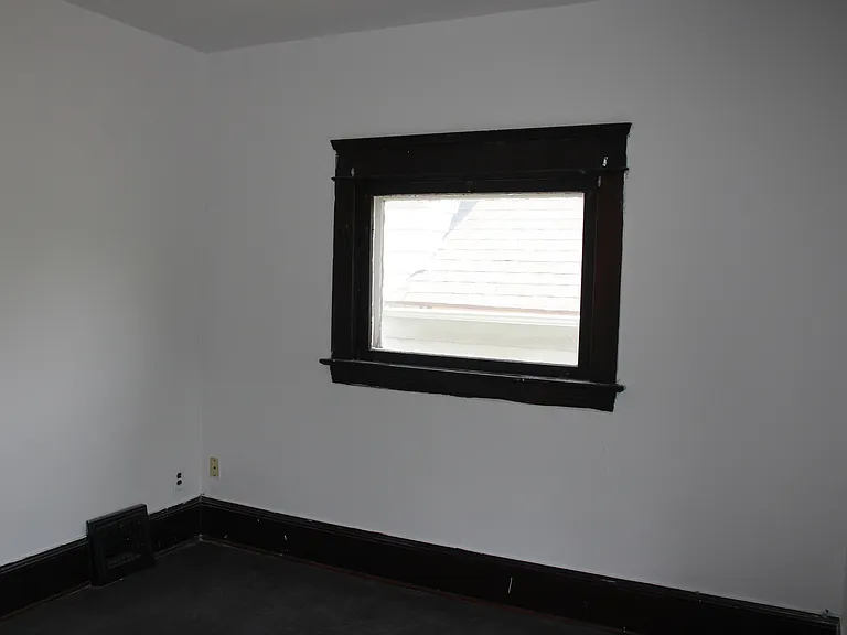 3910 Carlyle Ave — Photo 9
