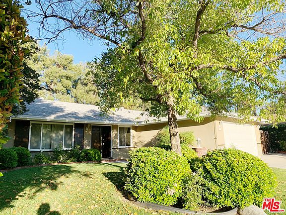 3rd image of 8486 Carla Ln