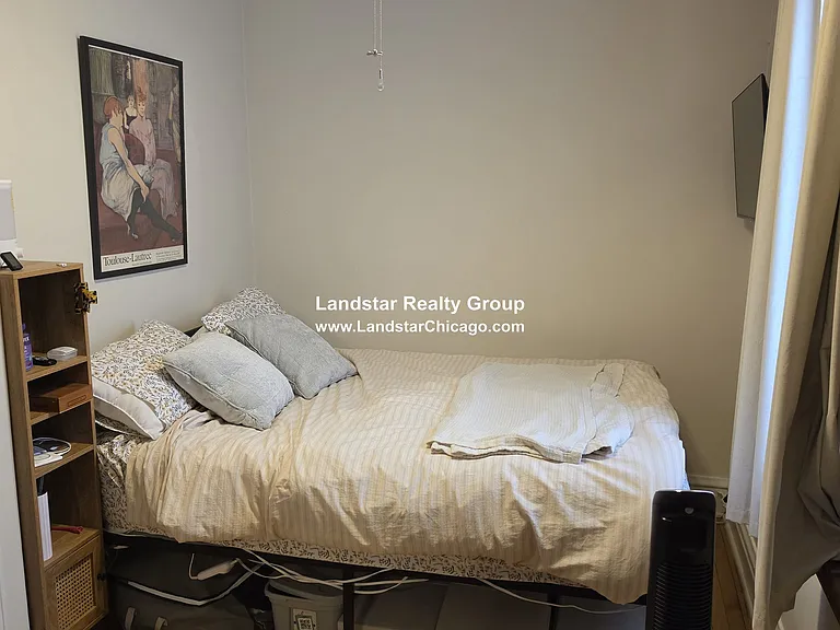 2247 W Medill Ave #1F — Photo 9
