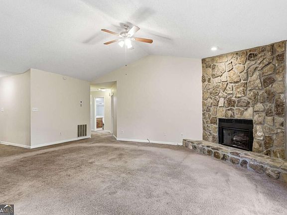 5th image of 950 Laurel Mill Dr