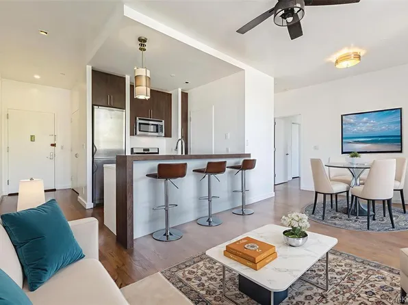 111 Monroe Street image 13 of 27