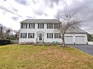 11 Walden Farms Rd, Foxboro, MA 02035