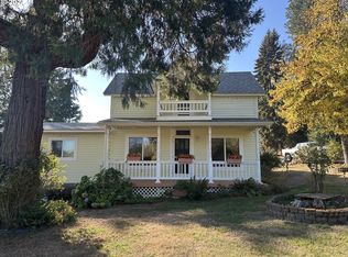 772 Mathis Hill Rd, Yoncalla, OR 97499