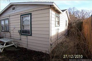 5th image of 106 W 39th St