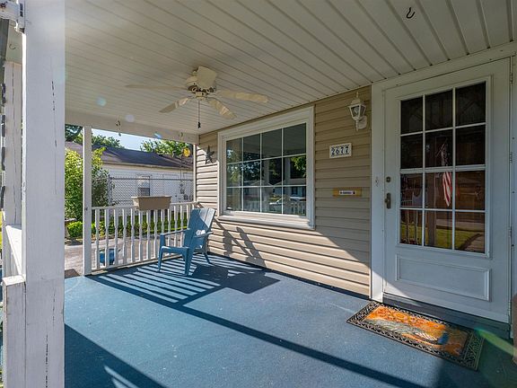4th image of 2677 Shelly Dr