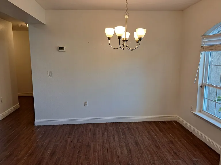 4910 Bywood St — Photo 5