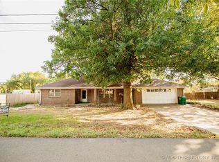 301 W Burkhart St, Glencoe, OK 74032
