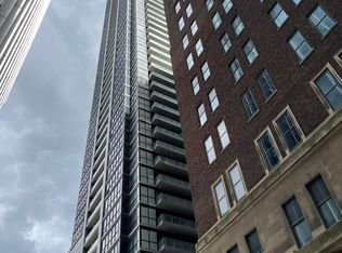 70 Temperance St UNIT 4001, Toronto, ON M5H 0B1