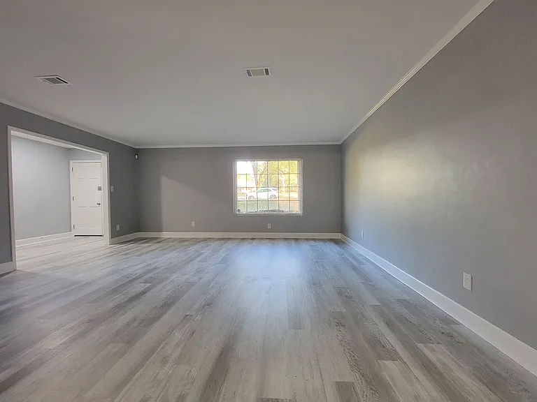 3714 Wicklow Cir — Photo 2