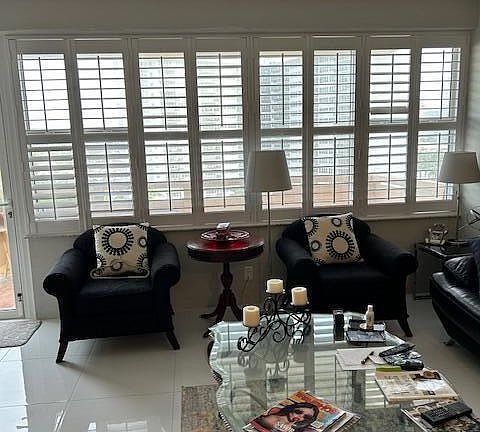 4th image of 3333 NE 34th Street #906