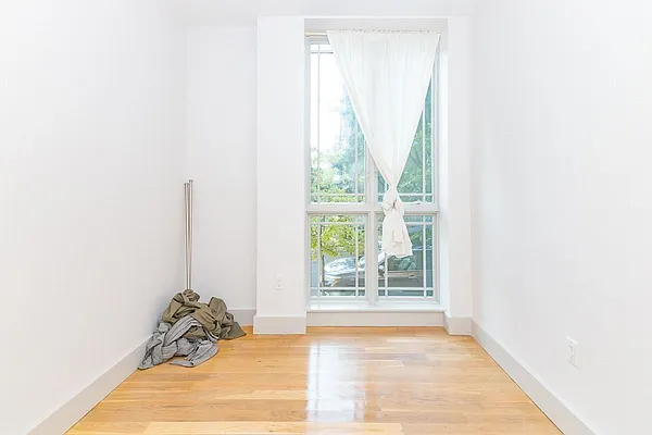 Rented by Hagstrom Management Inc | media 12