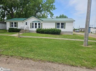 209 N Main St, Salem, IA 52649