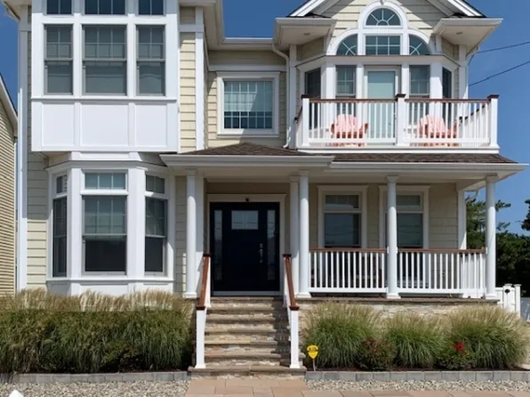 105 Elizabeth Ave, Lavallette, NJ 08735
