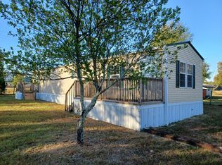 42 Dr Roberts Dr, Defuniak Springs, FL 32433