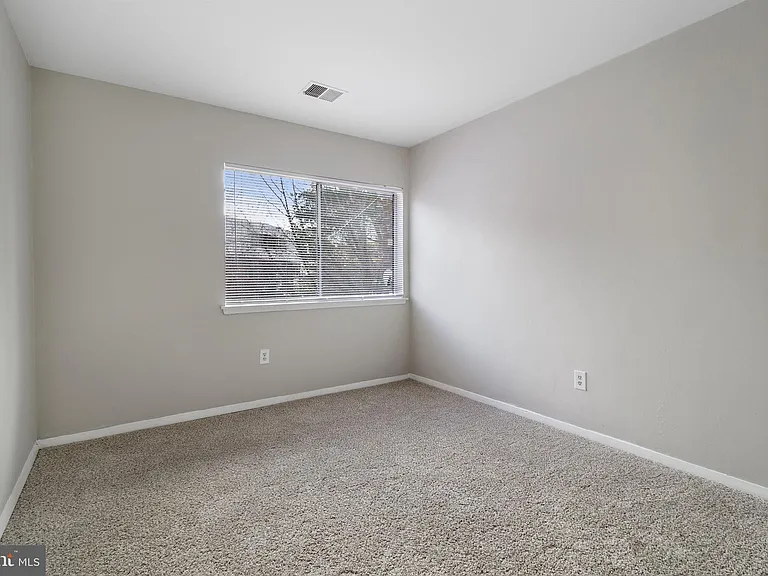 10239 Prince Pl #26-102 — Photo 23