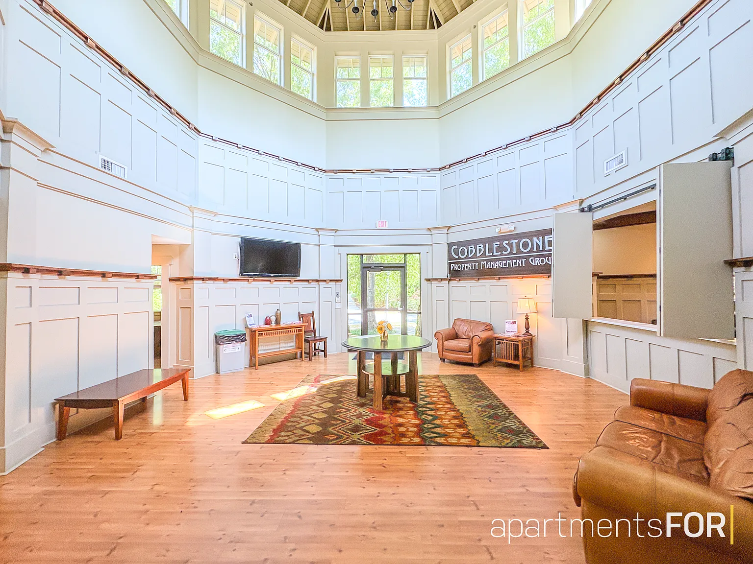 3 bed, 1444 sqft, $2,100 — Photo 4