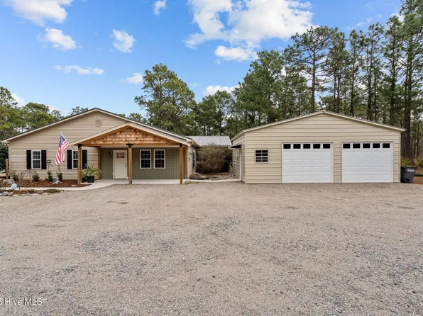 180 Laurel Oak Lane, Pinebluff, NC 28373