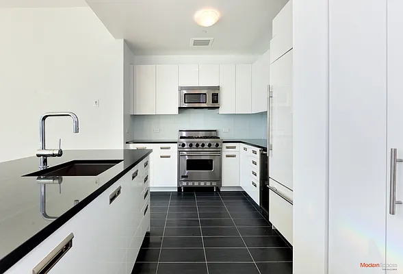 Sold by Modern Spaces | media 22