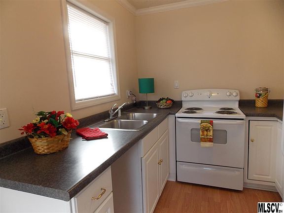 3rd image of 1619 Hayes Pl NW