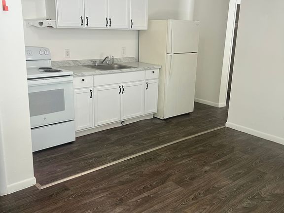 5th image of 15 Beaumont Estates Ln #4E