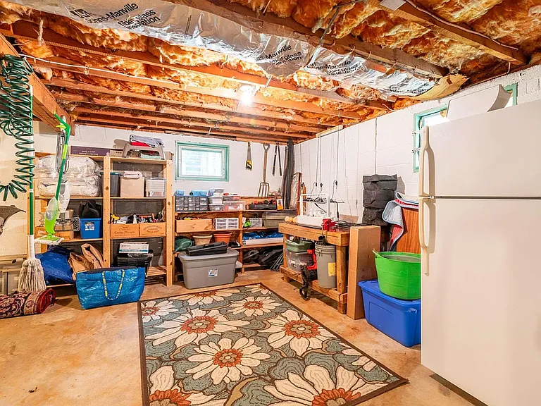 324 Parkway St — Photo 32