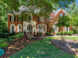 9020 Nesbit Lakes Dr, Alpharetta, GA 30022