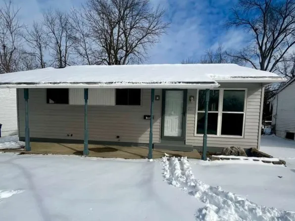 221 Glen Garry Rd, Saint Louis, MO 63137