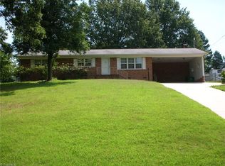 3424 Pine Valley Rd, High Point, NC 27265