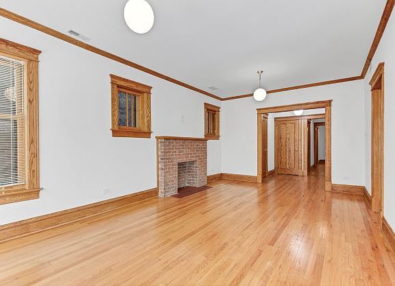 3rd image of 3153 N Hudson Ave #1