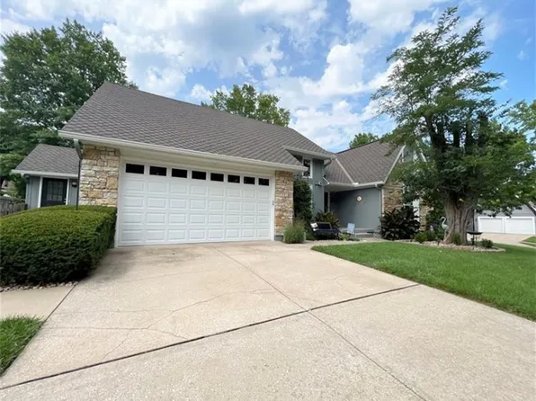 812 E 120th St, Kansas City, MO 64146