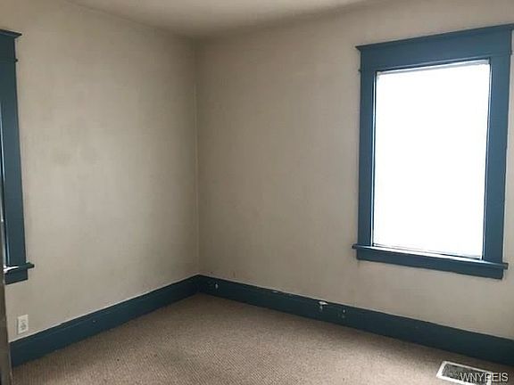 4th image of 599 Lisbon Ave