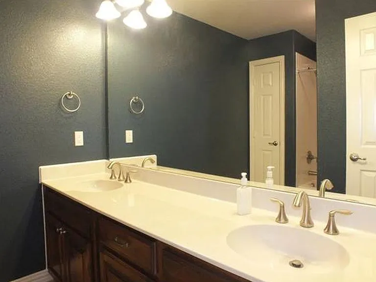 Guest Bath1