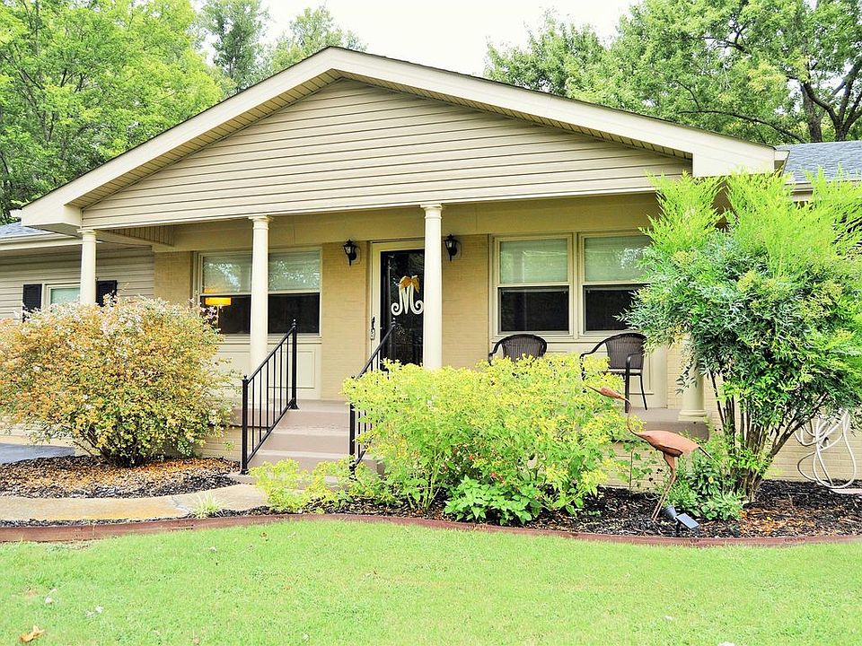 1st image of 1206 Elliott Dr