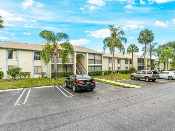 1117 Green Pine Boulevard #F2, West Palm Beach, FL 33409