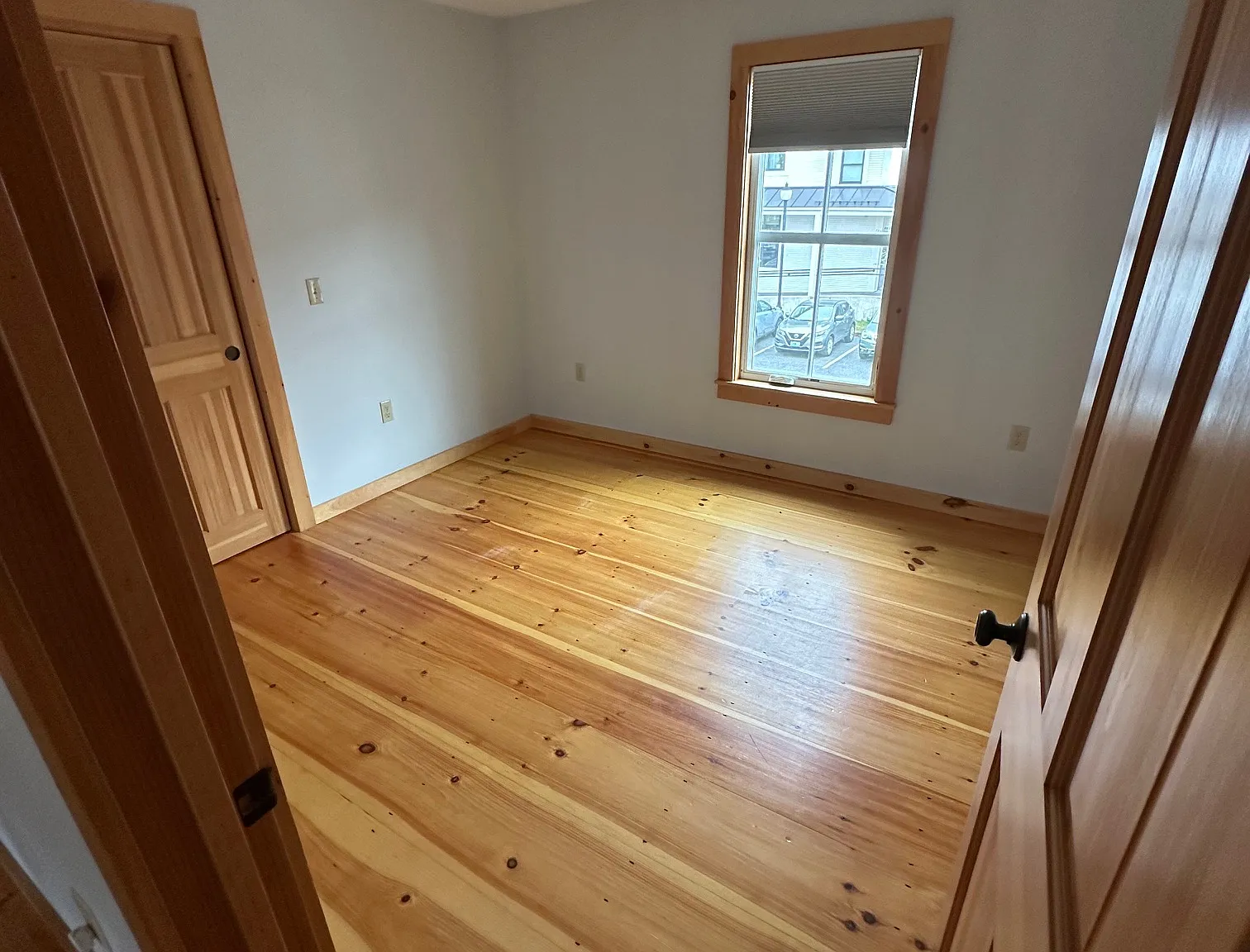 2 bed, 720 sqft, $2,000 — Photo 4