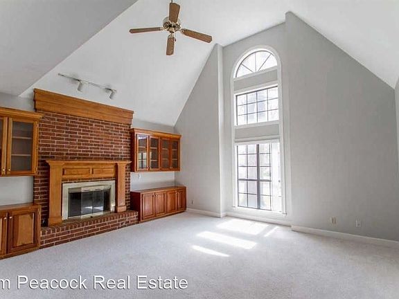 3rd image of 8 Blue Mountain Dr
