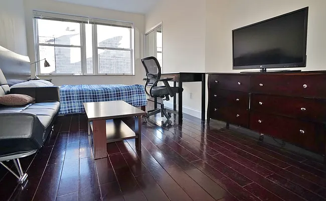 Rented by J Misrahi Realty Corp | media 8