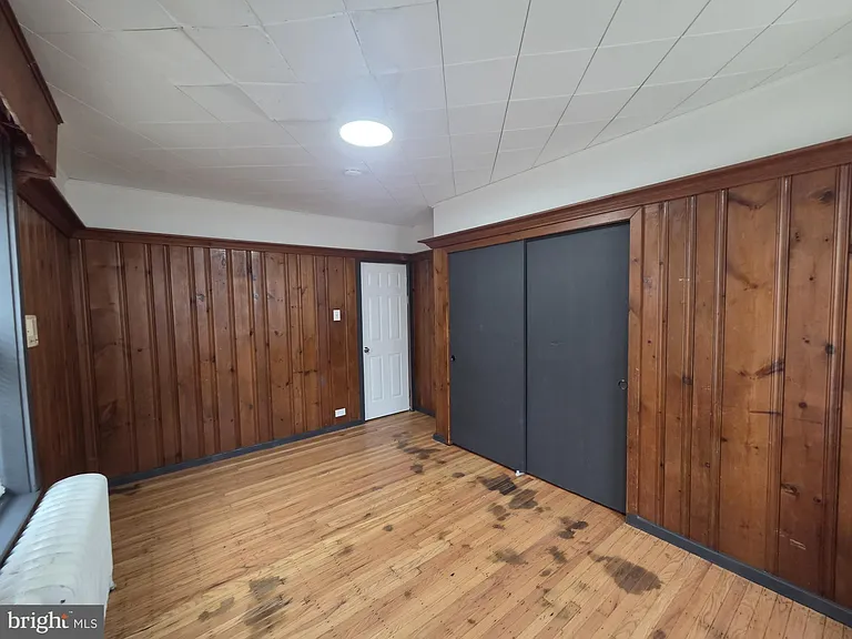 633 E Allegheny Ave — Photo 35