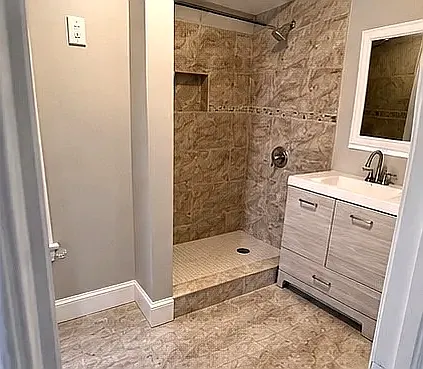 2 bed, 1100 sqft, $2,400 — Photo 2