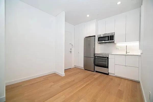 Rented by REAL New York | media 10