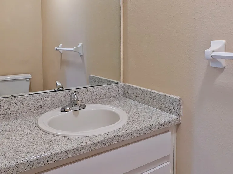 4029 Quail Briar Dr — Photo 13