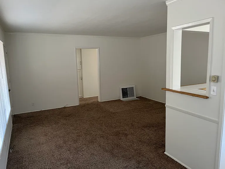 4404 Gondar Ave — Photo 7