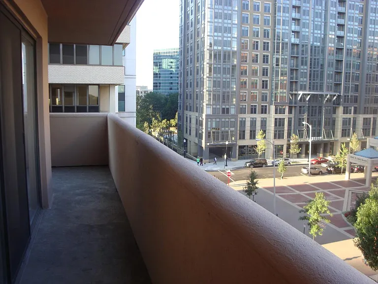 1301 N Courthouse Rd #1016 — Photo 39
