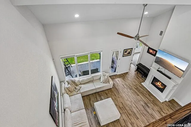 1136 Aidenbaum — Photo 37