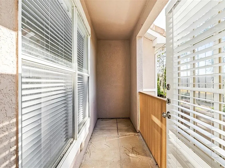 18006 Villa Creek Dr — Photo 31