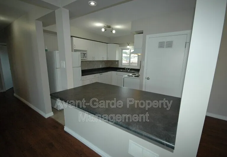 11635 111a Ave NW — Photo 16