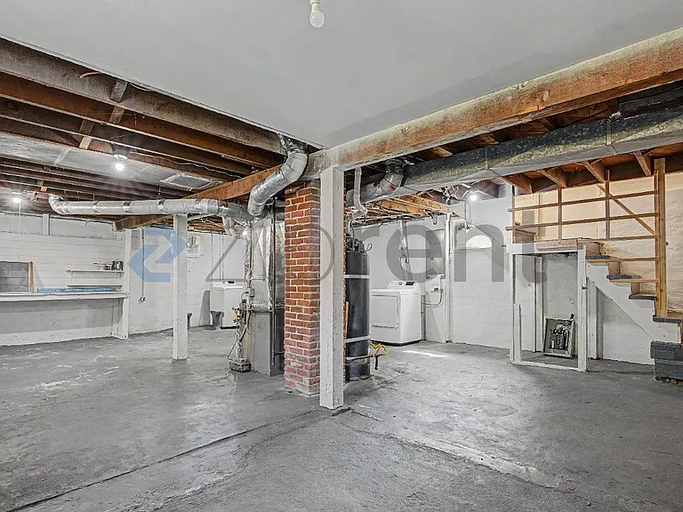 7820 N Van Houten Ave — Photo 19